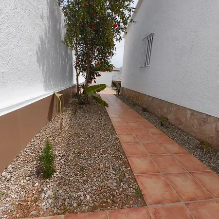 Encanto Con Piscina Villa