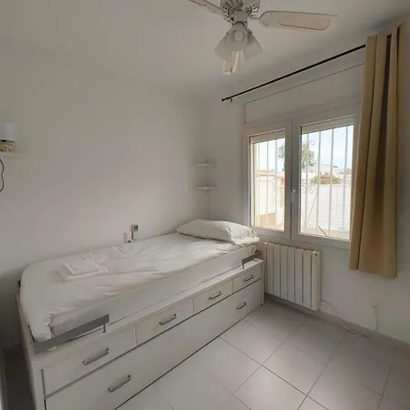 Villa Encanto Con Piscina Empuriabrava